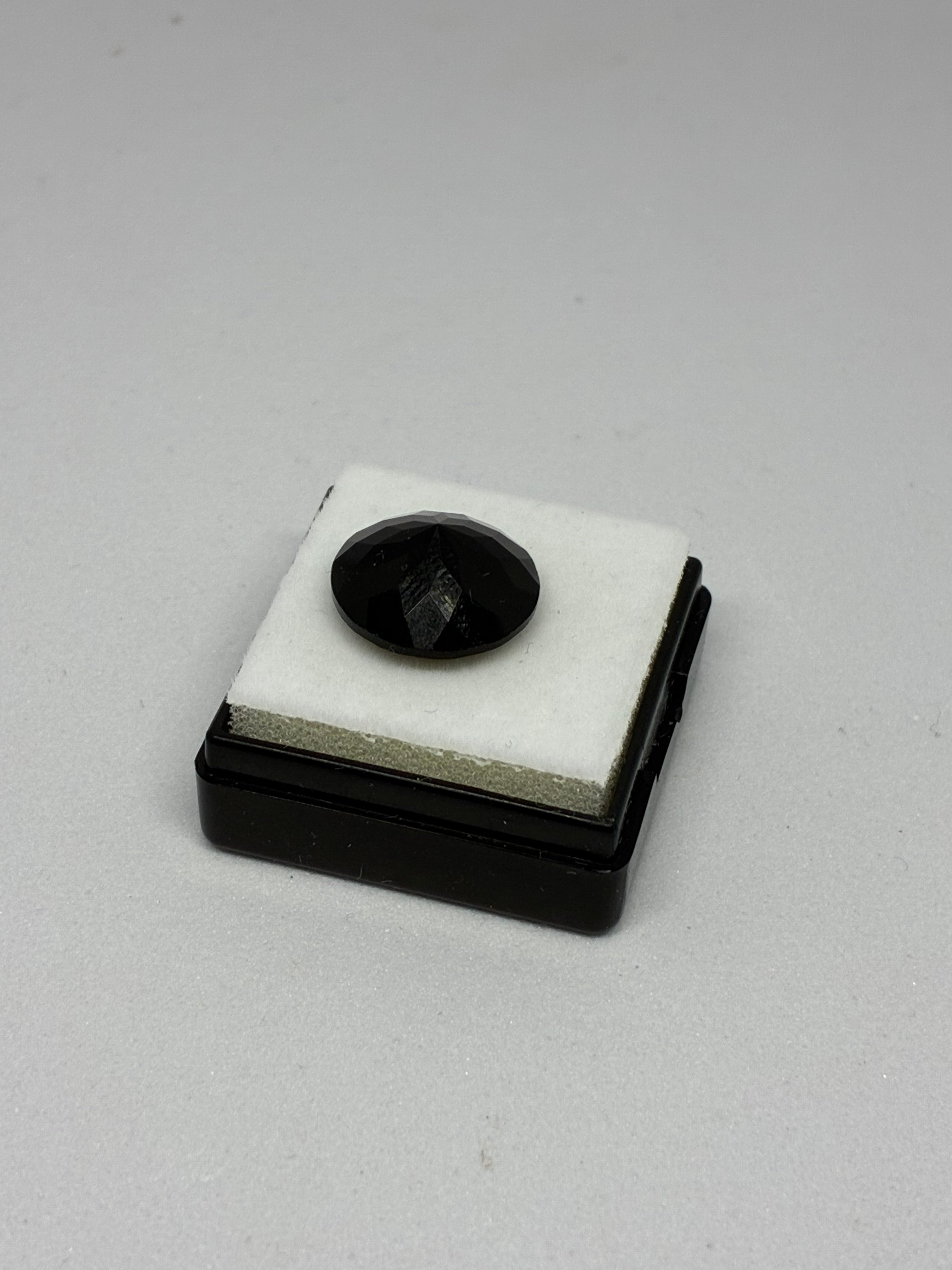 Round Cut Black Moissanite